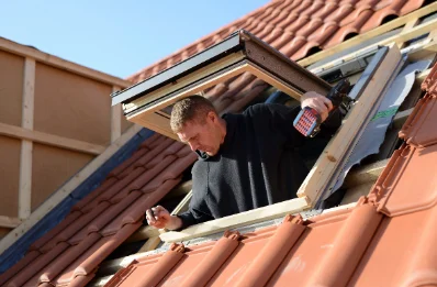 Pose de fenêtres de toit Velux à Laugnac